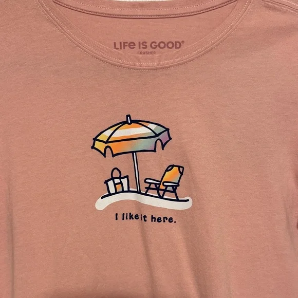 Life Is Good Women’s Blush Pink Tee with Beach Scene size small - Picture 2 of 8